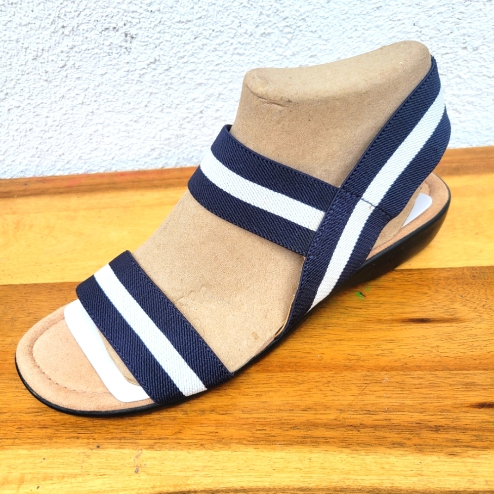 1 Amputee Shoe Women's  LifeStride Sandals  Size 10 M - Picture 10 of 16
